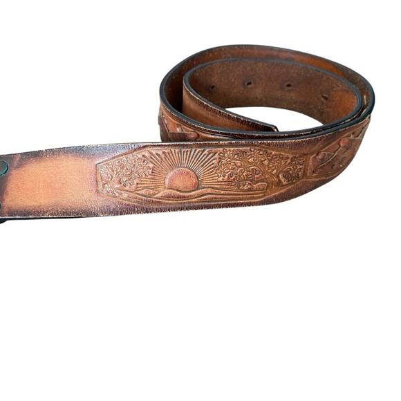 Vintage Leegin Brown Leather Tooled Belt John Lennon Tribute Buckle size medium - Picture 3 of 7